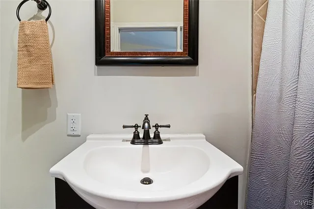 $2,750 | 6 Wilbur Road, New Hartford, NY 13413