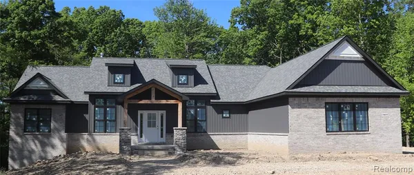 $795,000 | 7877 Donegal Court, Fenton, MI 48430