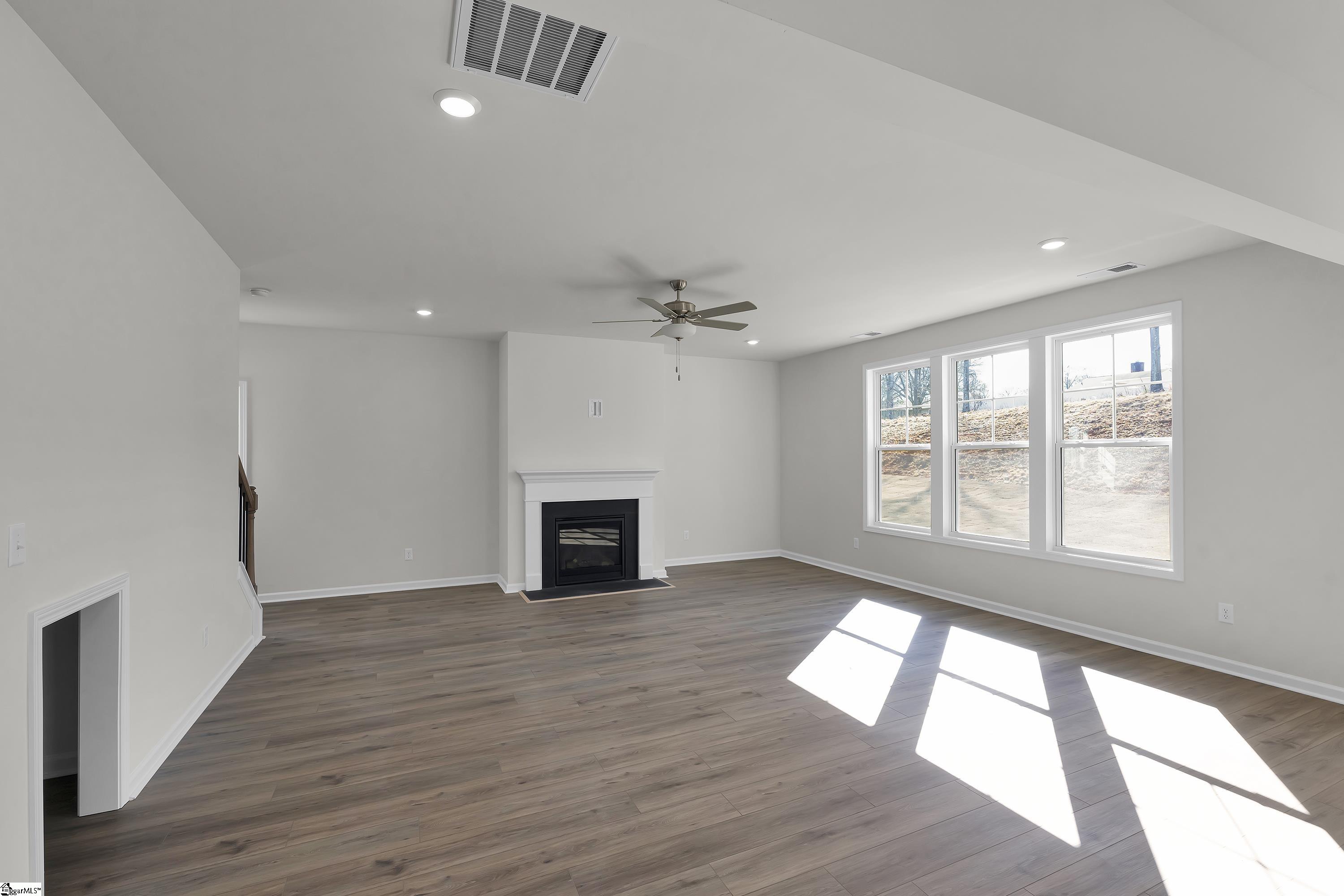 164 Hunter Ridge Drive Boiling Springs, SC 29316 - Photo 12 of 33 Gallery Image 12