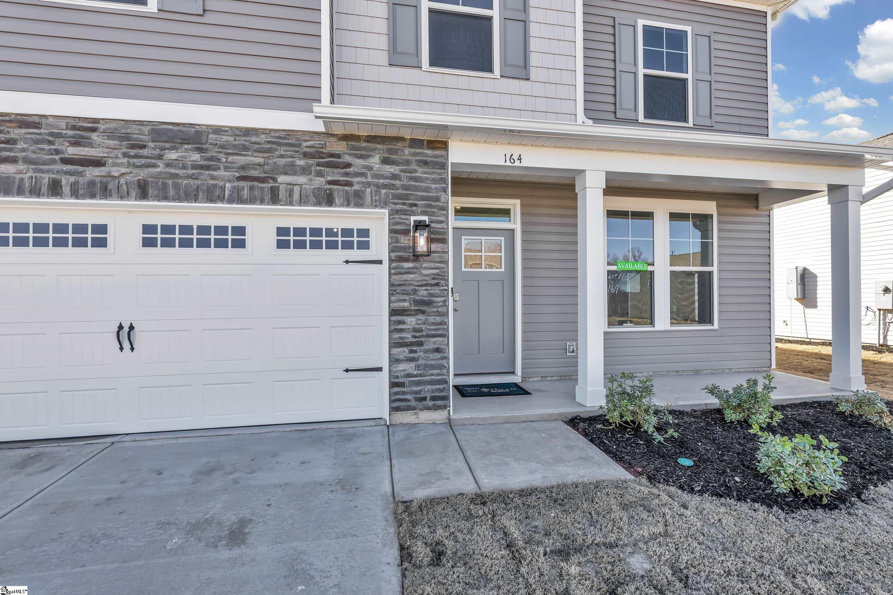 164 Hunter Ridge Drive Boiling Springs, SC 29316 - Photo 2 of 33 Gallery Image 2