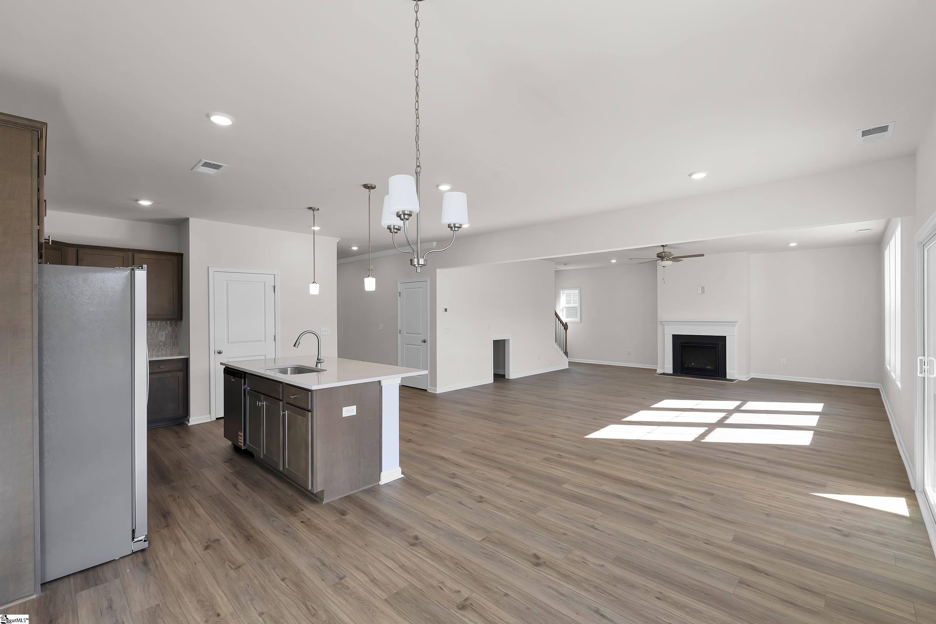 164 Hunter Ridge Drive Boiling Springs, SC 29316 - Photo 10 of 33 Gallery Image 10