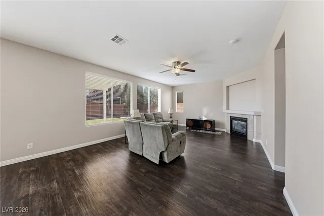 $2,895 | 8061 Yellow Daisy Avenue, Las Vegas, NV 89147