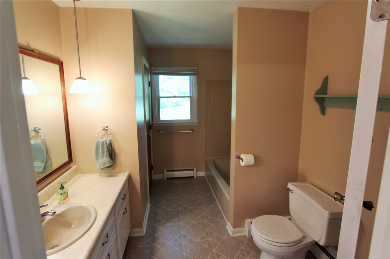 7529 Auburn Road Fort Wayne, IN 46825 - Photo 15 of 18 Gallery Image 15