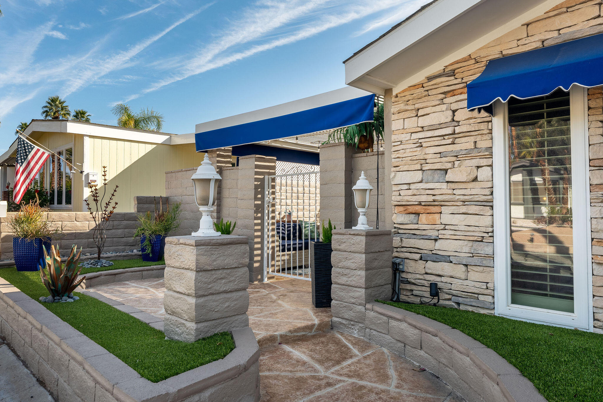 109 International Boulevard Rancho Mirage, CA 92270 - Photo 3 of 64 Entry to court yard and front door