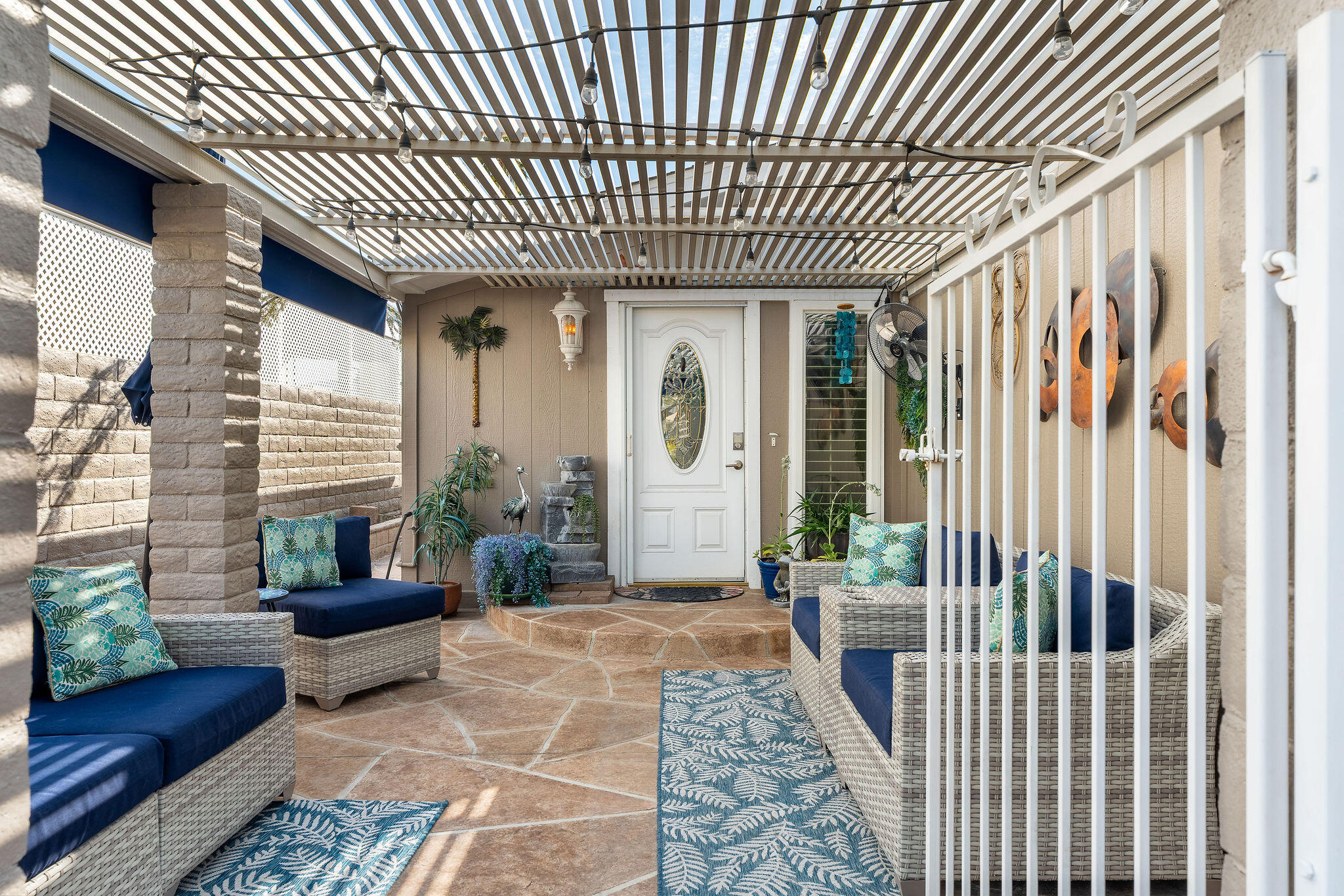 109 International Boulevard Rancho Mirage, CA 92270 - Photo 4 of 64 Stunning courtyard