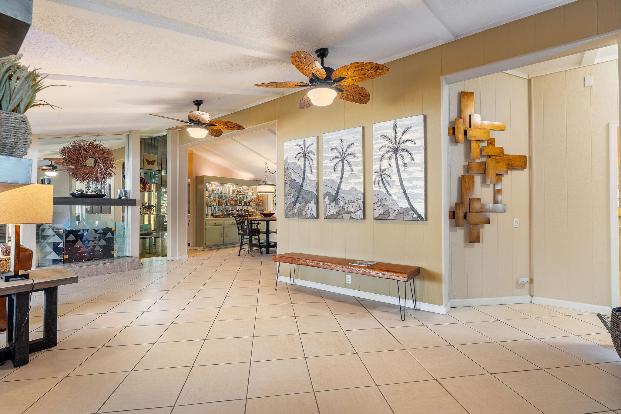 109 International Boulevard Rancho Mirage, CA 92270 - Photo 8 of 64 Entry to oversized living space