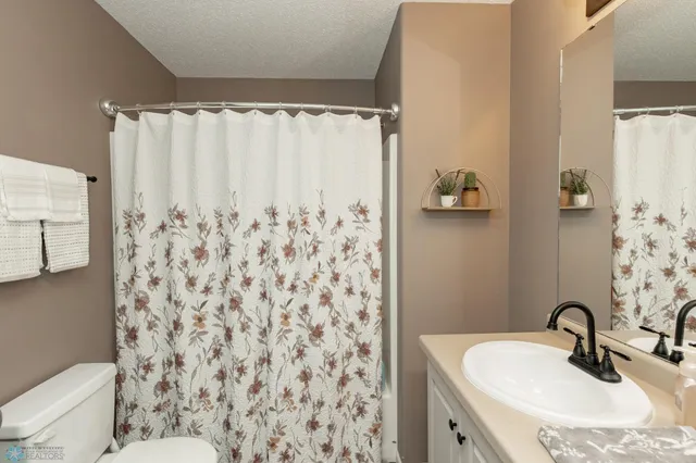 $243,000 | 1157 39th Avenue South, Moorhead, MN 56560