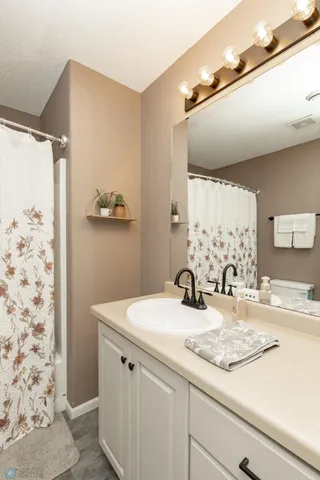 $243,000 | 1157 39th Avenue South, Moorhead, MN 56560