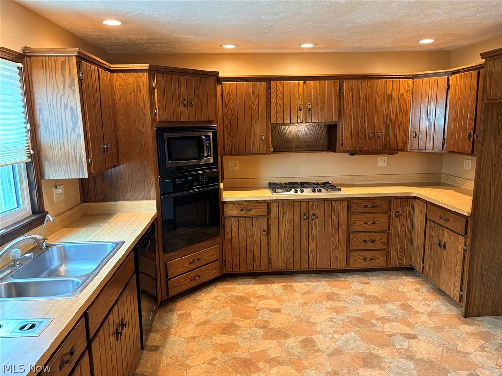 47690 Watson Road St. Clairsville, OH 43950 - Photo 8 of 40