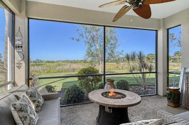 $389,900 | 462 Montelluna Drive, Unit 4, North Venice, FL 34275