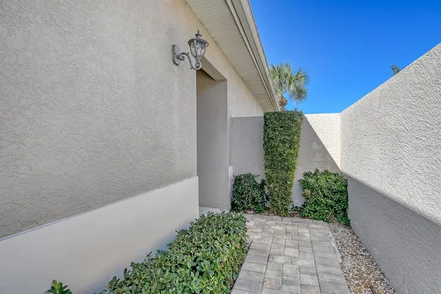 $389,900 | 462 Montelluna Drive, Unit 4, North Venice, FL 34275