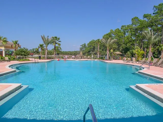 $389,900 | 462 Montelluna Drive, Unit 4, North Venice, FL 34275