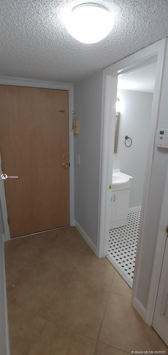 22615 Southwest 66th Avenue, Unit 406 Boca Raton, FL 33428 - Photo 5 of 17