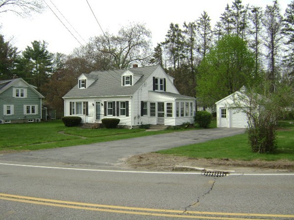 272 Goldthwaite Road Northbridge, MA 01588 - Photo 3 of 16