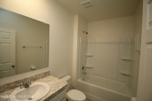 $2,050 | 2164 Farmhouse Road Southeast, Palm Bay, FL 32909