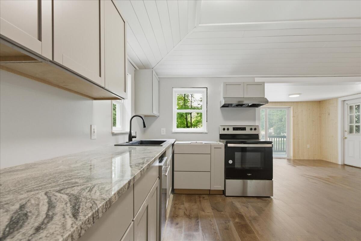 182 Manley Road Auburn, ME 04210 - Photo 13 of 52 31-DSC01048