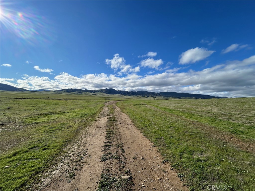 1 Panoche Road Paicines, CA 95043 - Photo 25 of 28