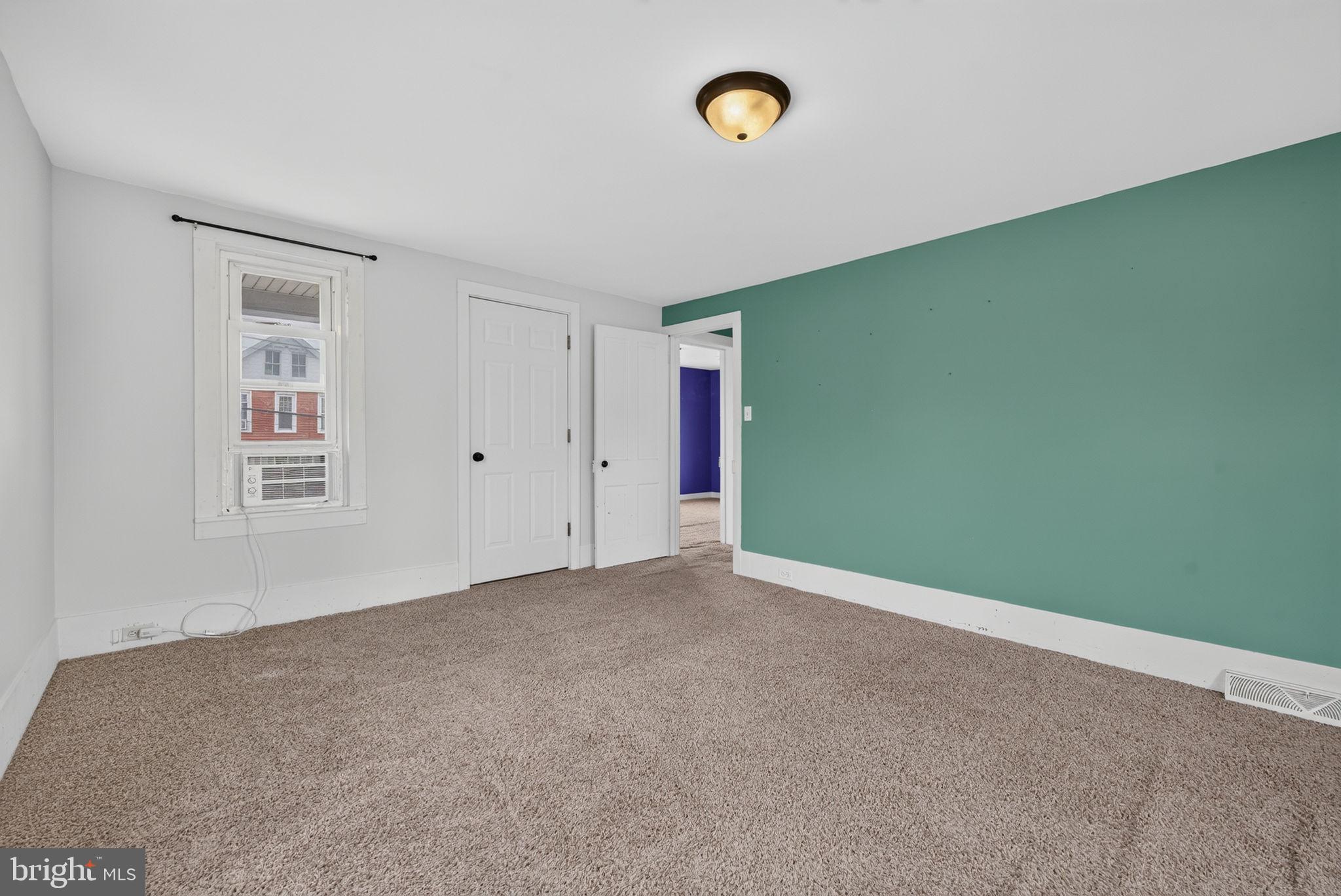990 Maple Street Lititz, PA 17543 - Photo 19 of 37