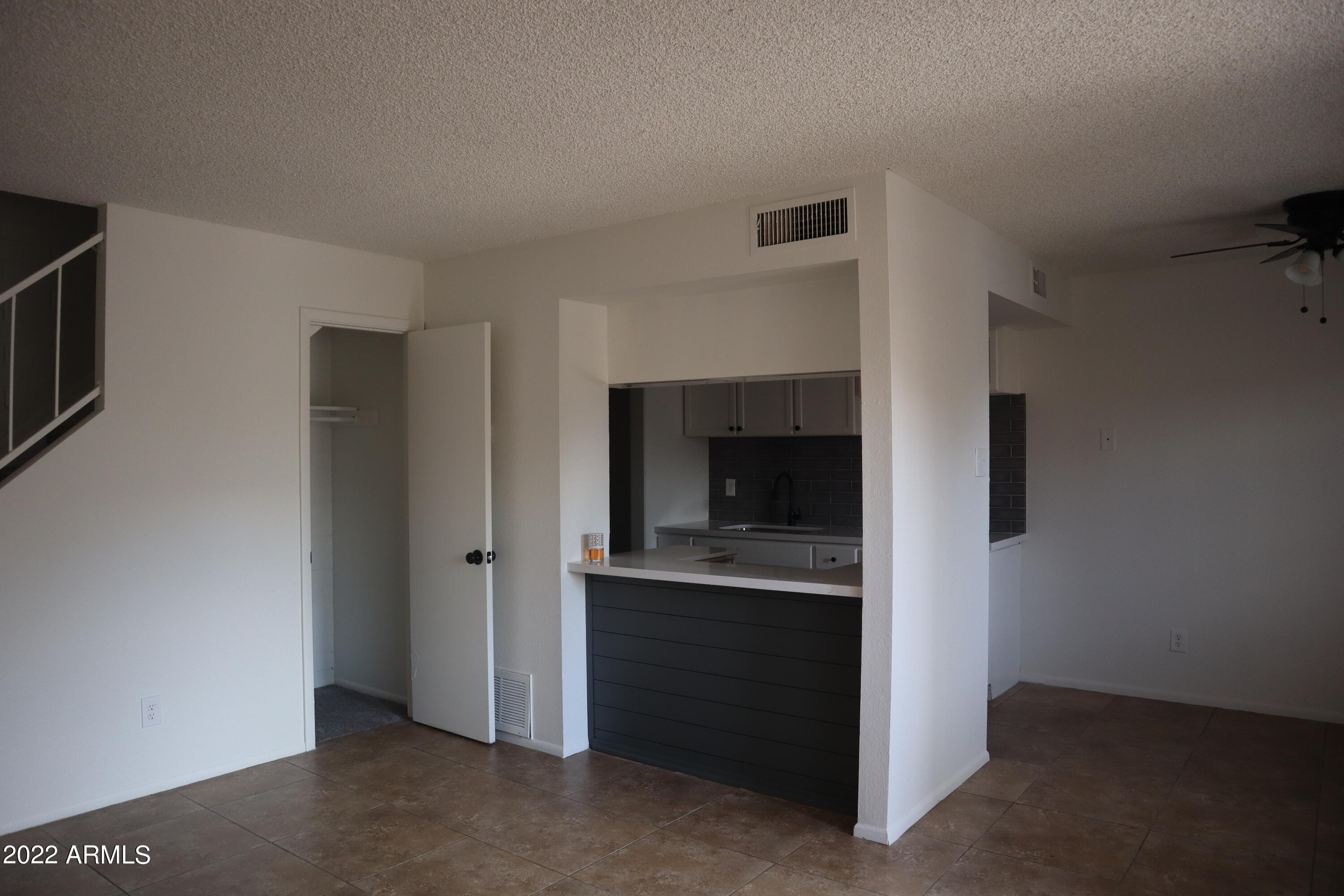 4027 West Wonderview Road Phoenix, AZ 85019 - Photo 6 of 11 IMG_0465