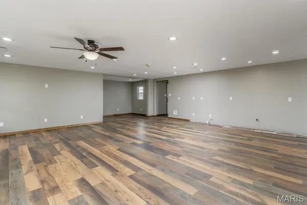 $659,900 | 24110 Evanston Road, Lebanon, MO 65536