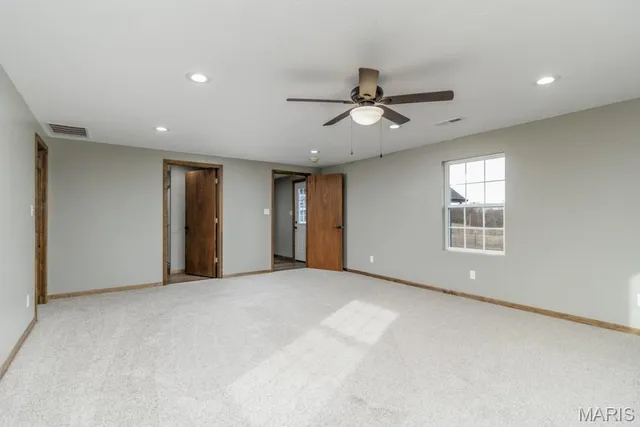 $659,900 | 24110 Evanston Road, Lebanon, MO 65536