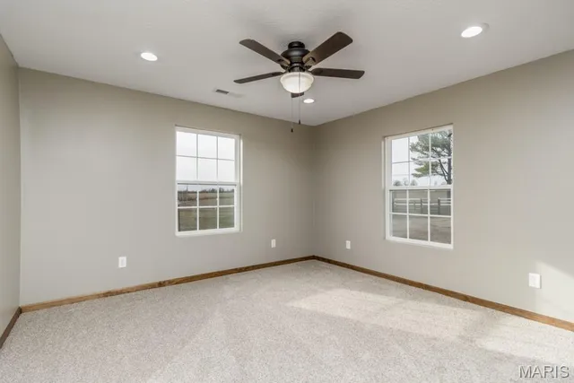 $659,900 | 24110 Evanston Road, Lebanon, MO 65536