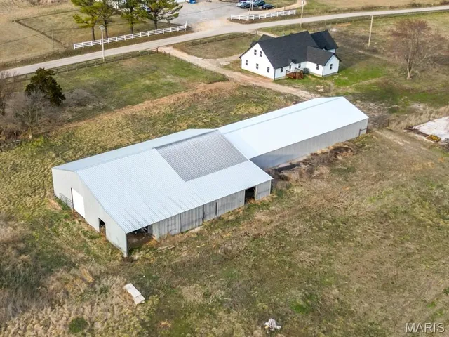 $659,900 | 24110 Evanston Road, Lebanon, MO 65536
