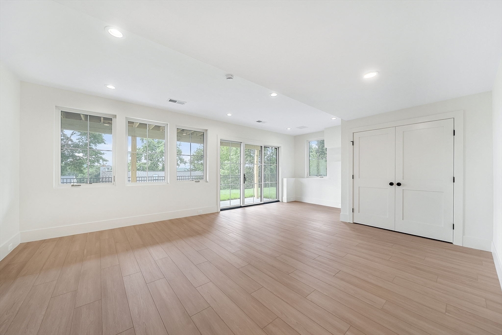 20 Crescent Road, Unit 20 Needham, MA 02494 - Photo 34 of 42 Gallery Image 34