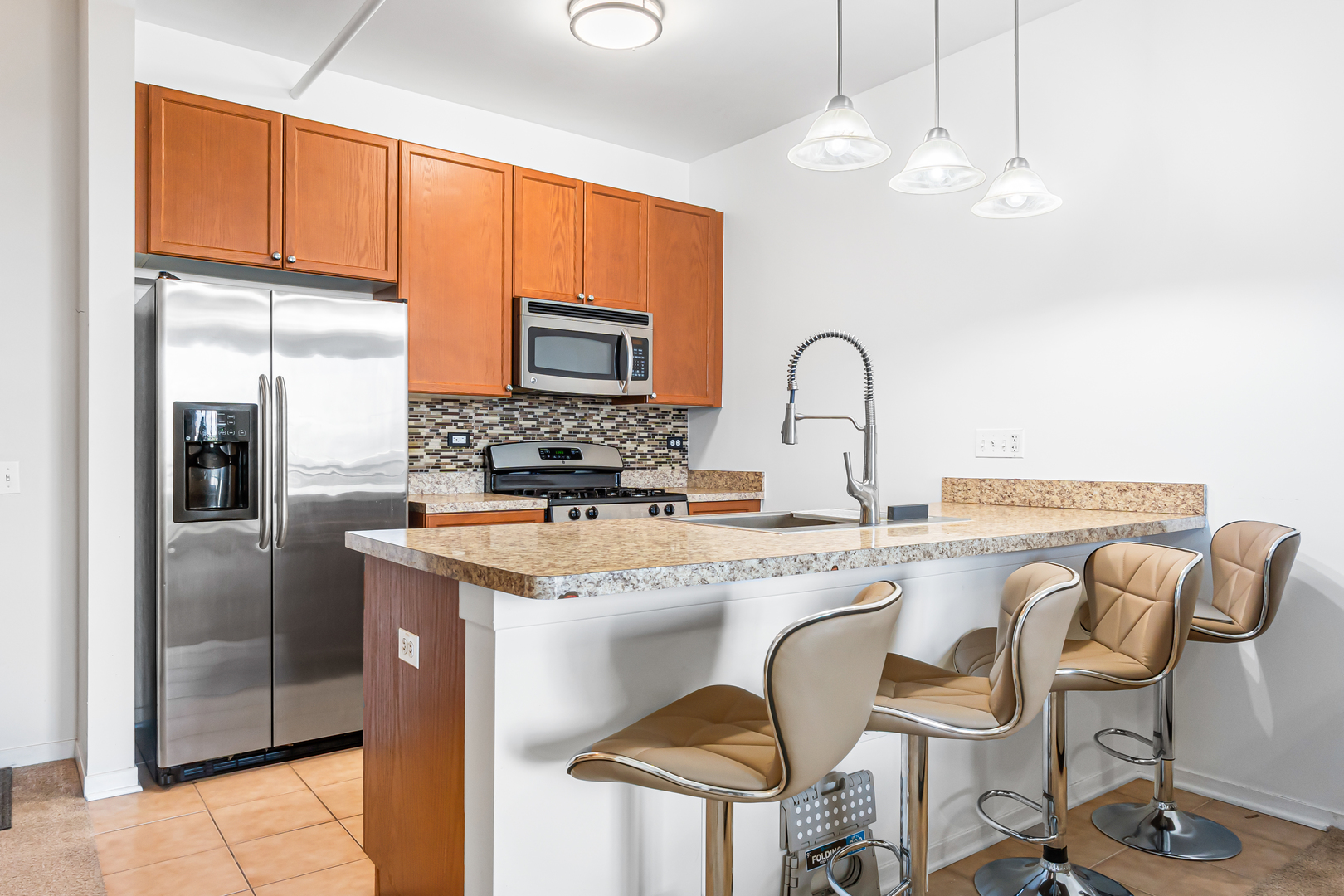 437 West Division Street, Unit 814 Chicago, IL 60610 - Photo 11 of 19