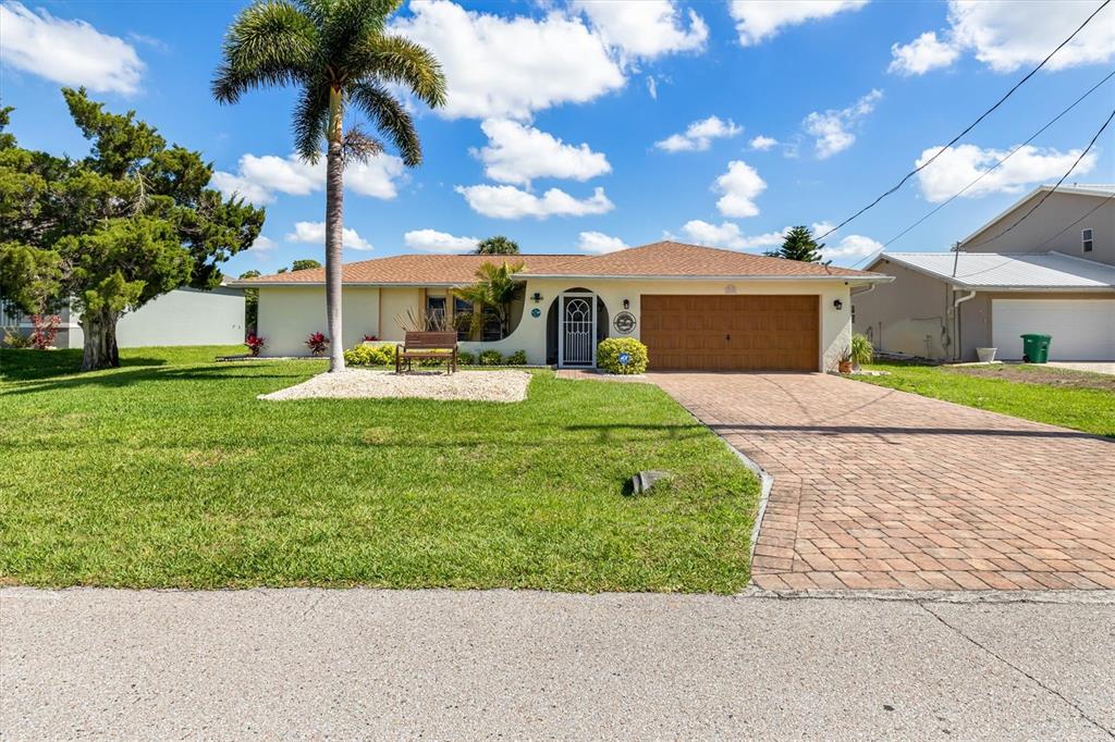 2220 Broad Ranch Drive Port Charlotte, FL 33948 - Photo 9 of 52