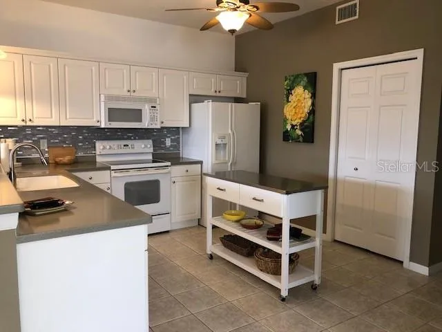 $1,900 | 1431 Aqui Esta Drive, Unit 111, Punta Gorda, FL 33950