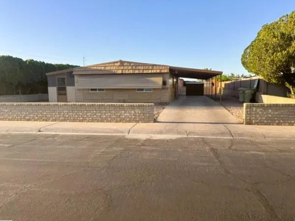 $1,695 | 6620 West Eva Street, Glendale, AZ 85302