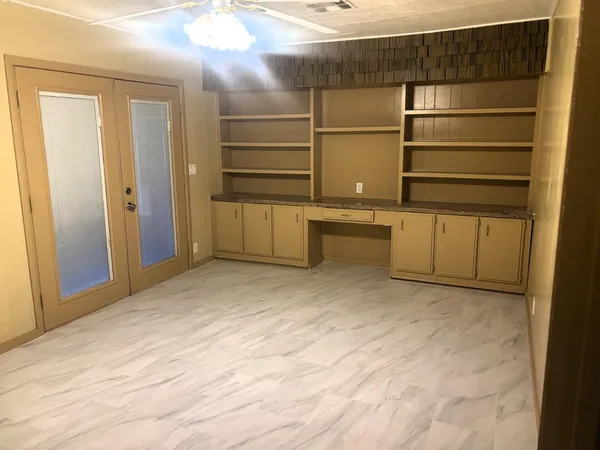$1,695 | 6620 West Eva Street, Glendale, AZ 85302