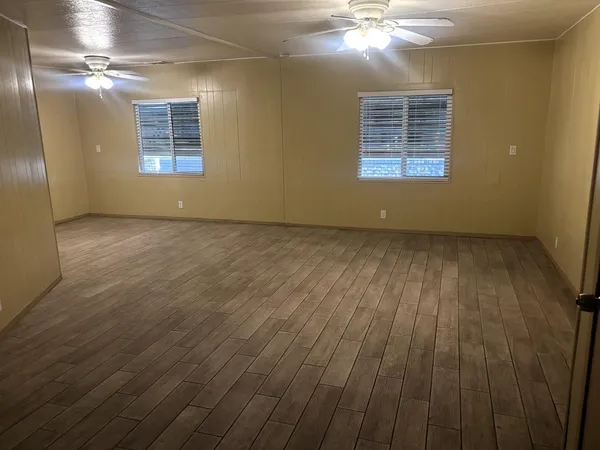$1,695 | 6620 West Eva Street, Glendale, AZ 85302