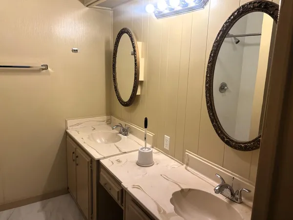 $1,695 | 6620 West Eva Street, Glendale, AZ 85302