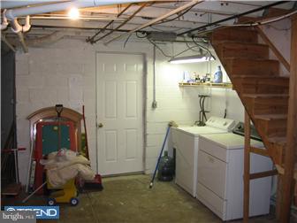 5721 Virginian Road Philadelphia, PA 19141 - Photo 11 of 12 Gallery Image 11