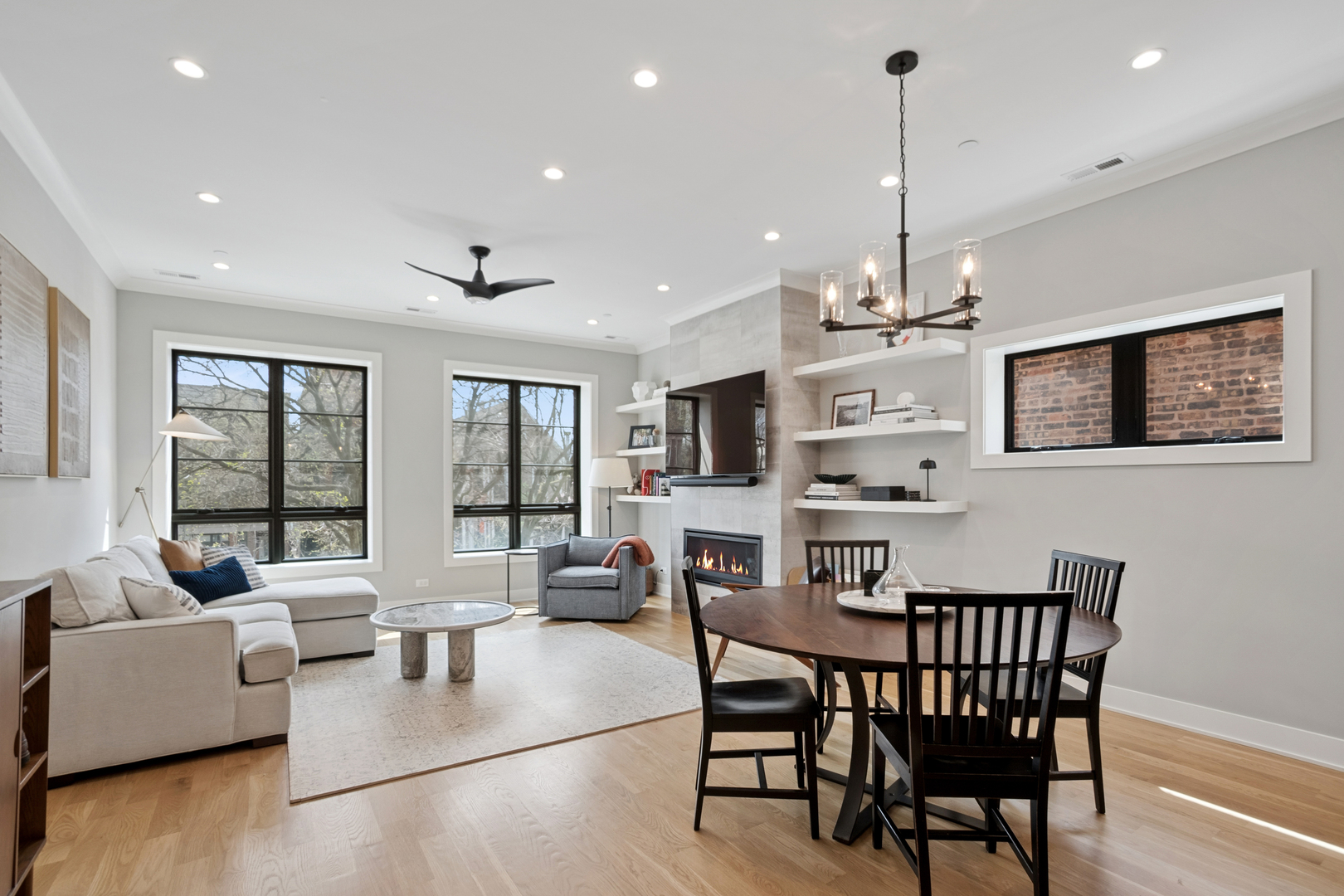 2004 West Addison Street, Unit 2W Chicago, IL 60618 - Photo 4 of 18