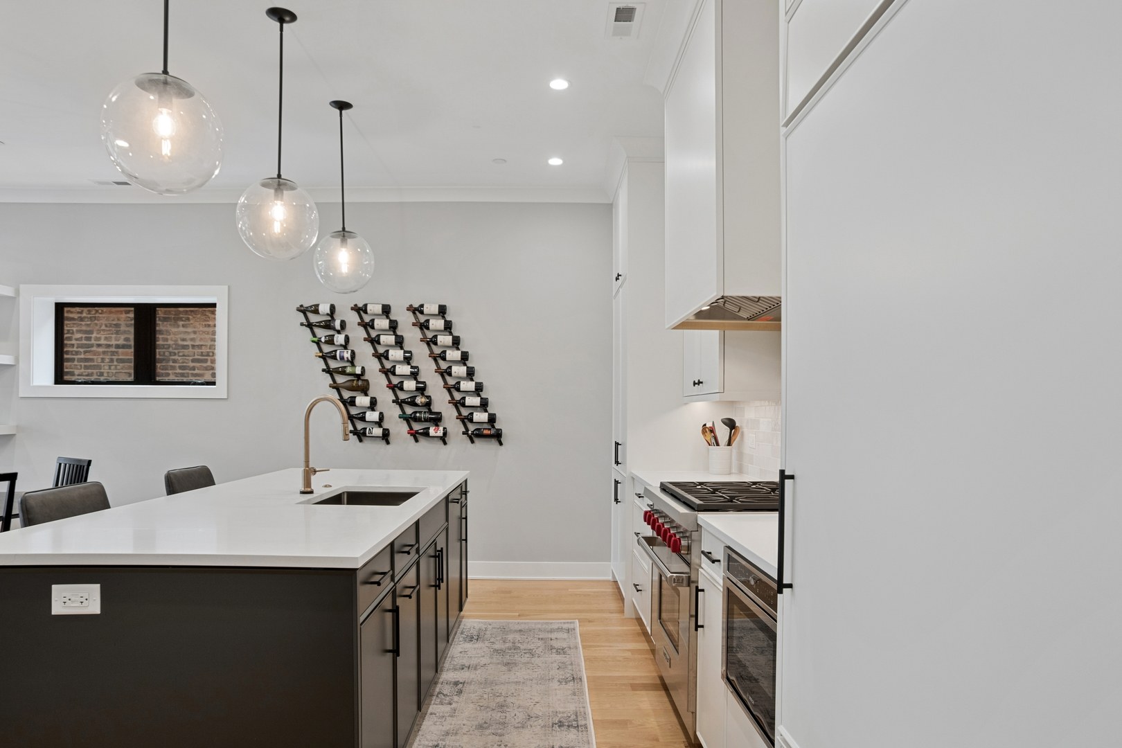 2004 West Addison Street, Unit 2W Chicago, IL 60618 - Photo 7 of 18