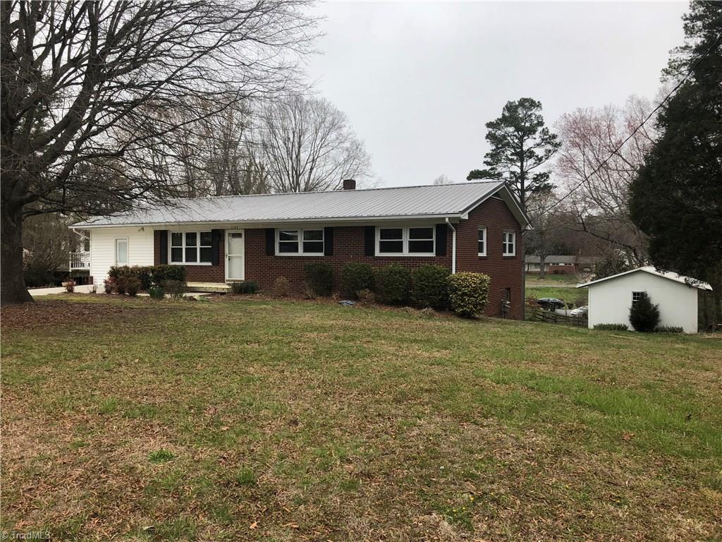 1142 Hedgecock Road High Point, NC 27265 - Photo 2 of 29 Gallery Image 2
