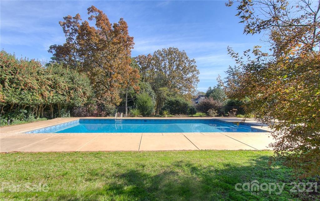 6955 Old Providence Road Charlotte, NC 28226 - Photo 34 of 44 a view of yard with large trees