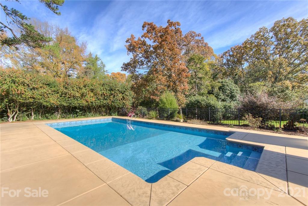 6955 Old Providence Road Charlotte, NC 28226 - Photo 35 of 44 a view of outdoor space and yard