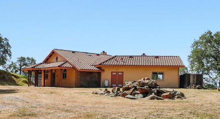 2428 Hunt Road Angels Camp, CA 95222 - Photo 8 of 41 Gallery Image 8