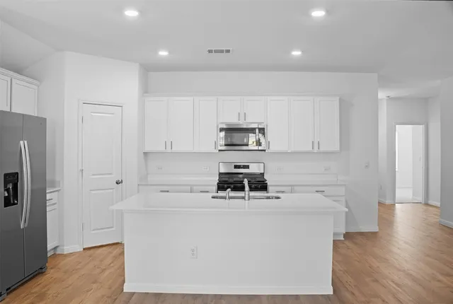 $1,899 | 445 Mustang Lake Circle, Buda, TX 78610