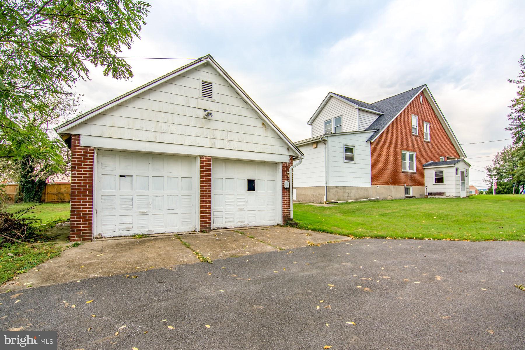7803 Blue Grass Road Baltimore, MD 21237 - Photo 3 of 3 Exterior (Rear)