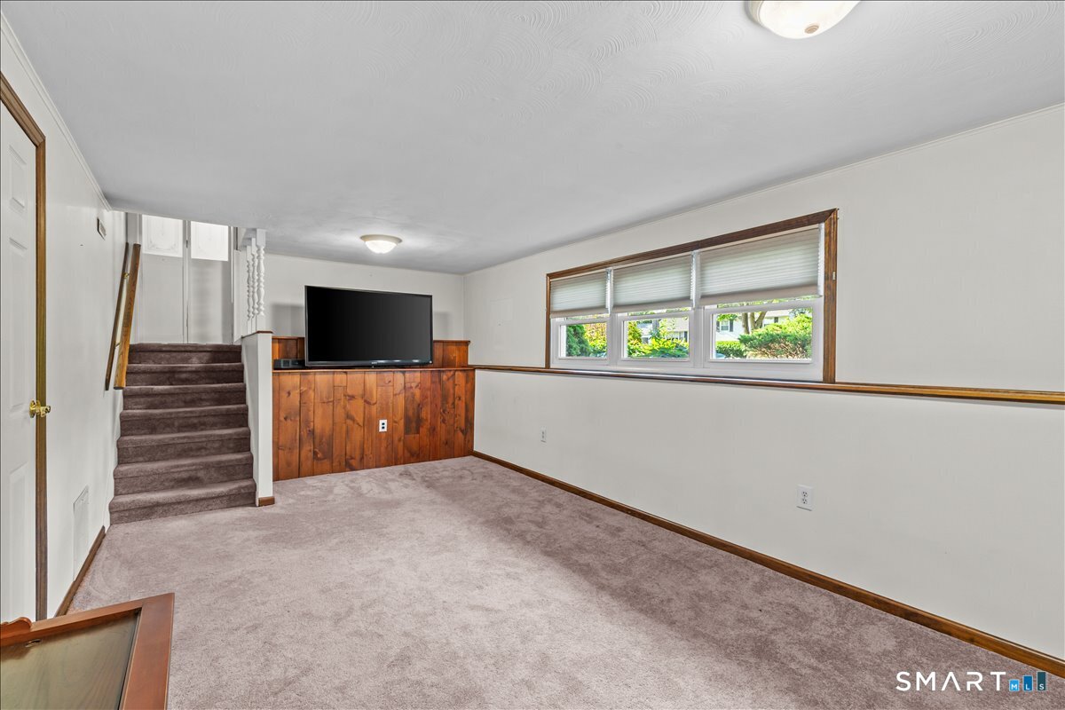 53 Blakeslee Road Wallingford, CT 06492 - Photo 21 of 37