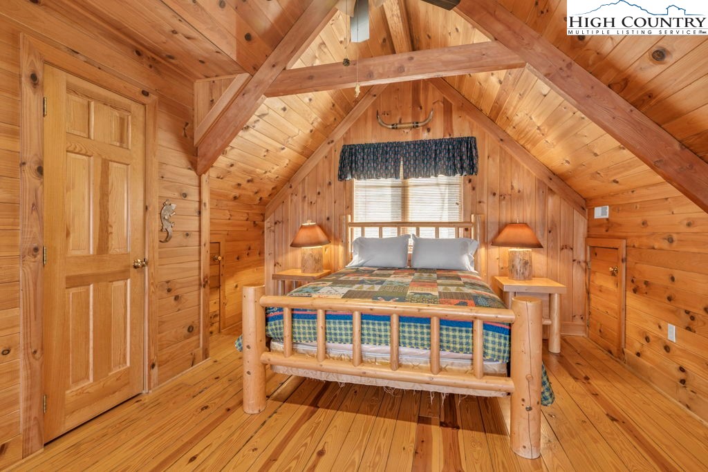 2095 Elk Ridge Road Ferguson, NC 28624 - Photo 31 of 34 a balcony view with a wooden floor