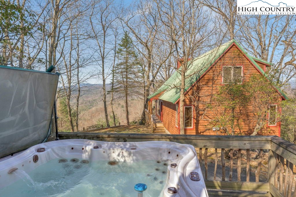 2095 Elk Ridge Road Ferguson, NC 28624 - Photo 8 of 34 a front view of a house