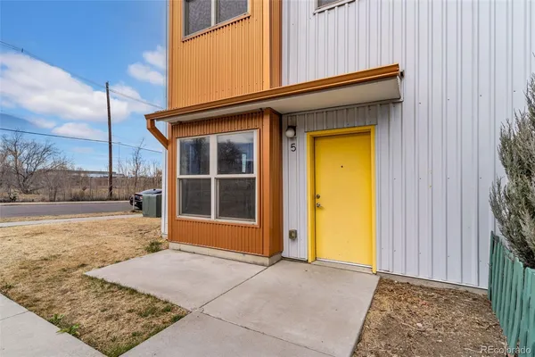 $2,800 | 5 East 51st Avenue, Denver, CO 80216