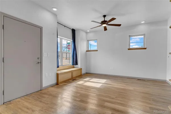 $2,800 | 5 East 51st Avenue, Denver, CO 80216