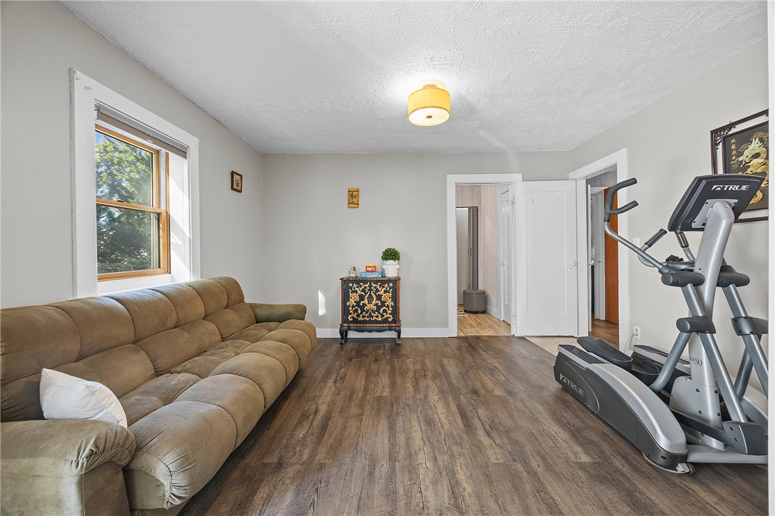 171 Pardee Road Irondequoit, NY 14609 - Photo 21 of 47